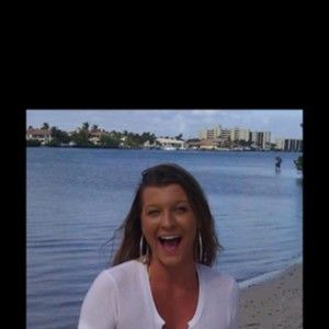 Meet your Posher, Casey